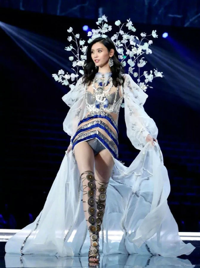 奚梦瑶